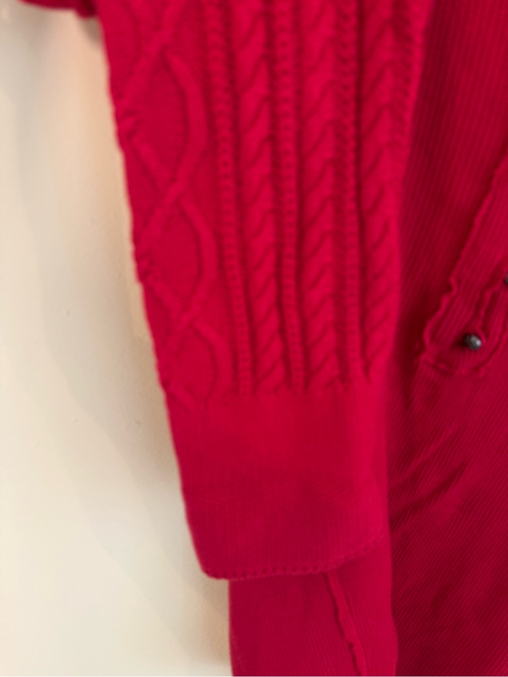 Lucky Brand Red Long-Sleeve Henley with Cable Sleeves *GREAT USED CONDITION* - Picture 6 of 10